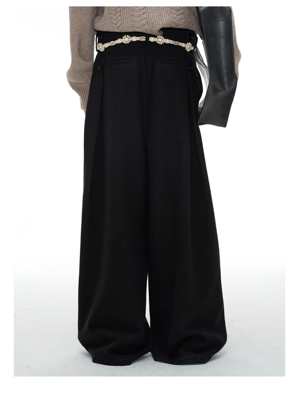 JCAESAR] Wide-fit Button Pants | BCAESAR