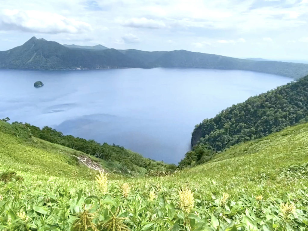 摩周湖も硫黄山も見られる穴場的スポット「摩周第三展望台」 | 【公式