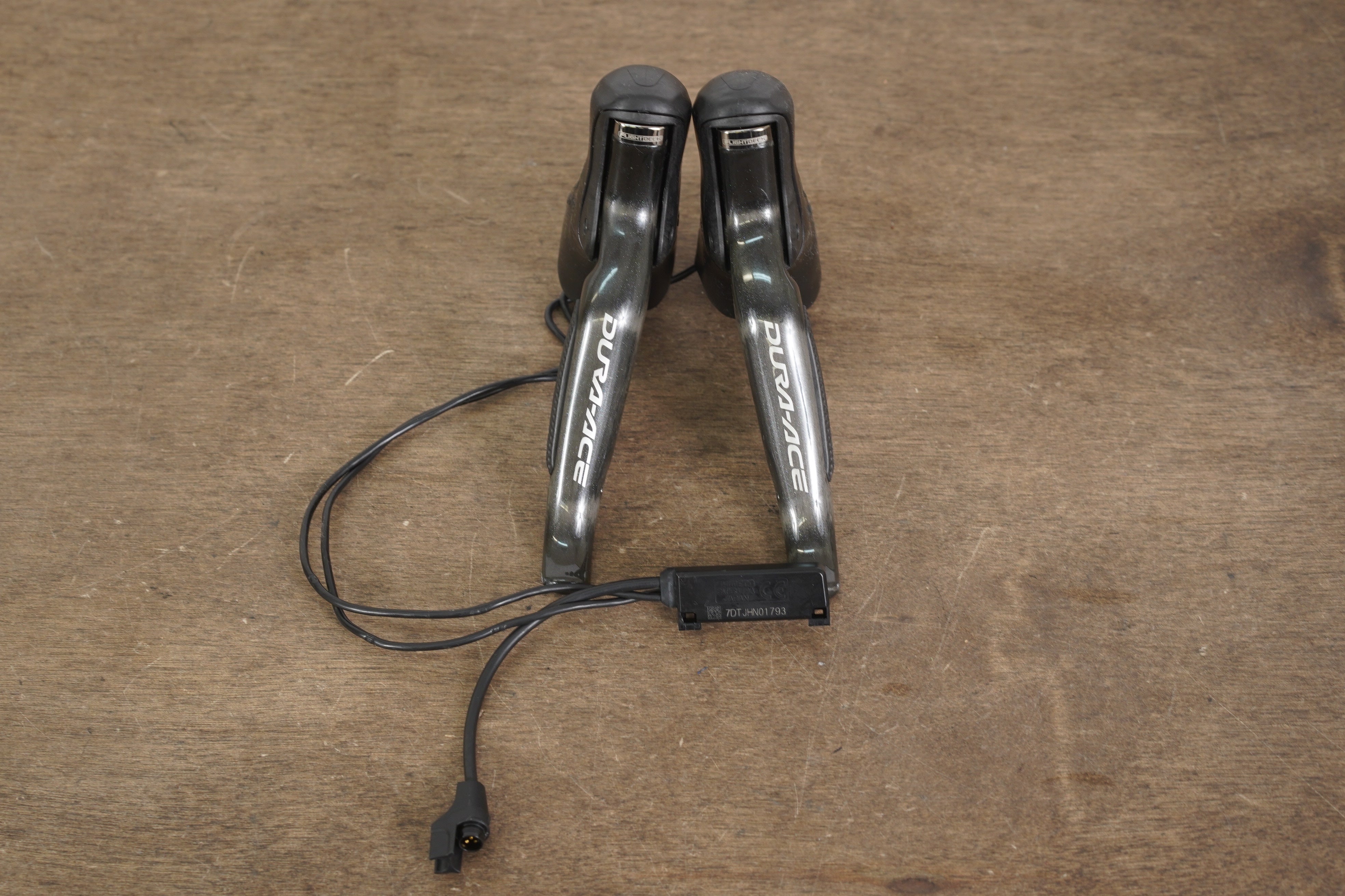 Shimano Dura-Ace 7970 Di2 10 Speed Electronic Rim Brake Road Full