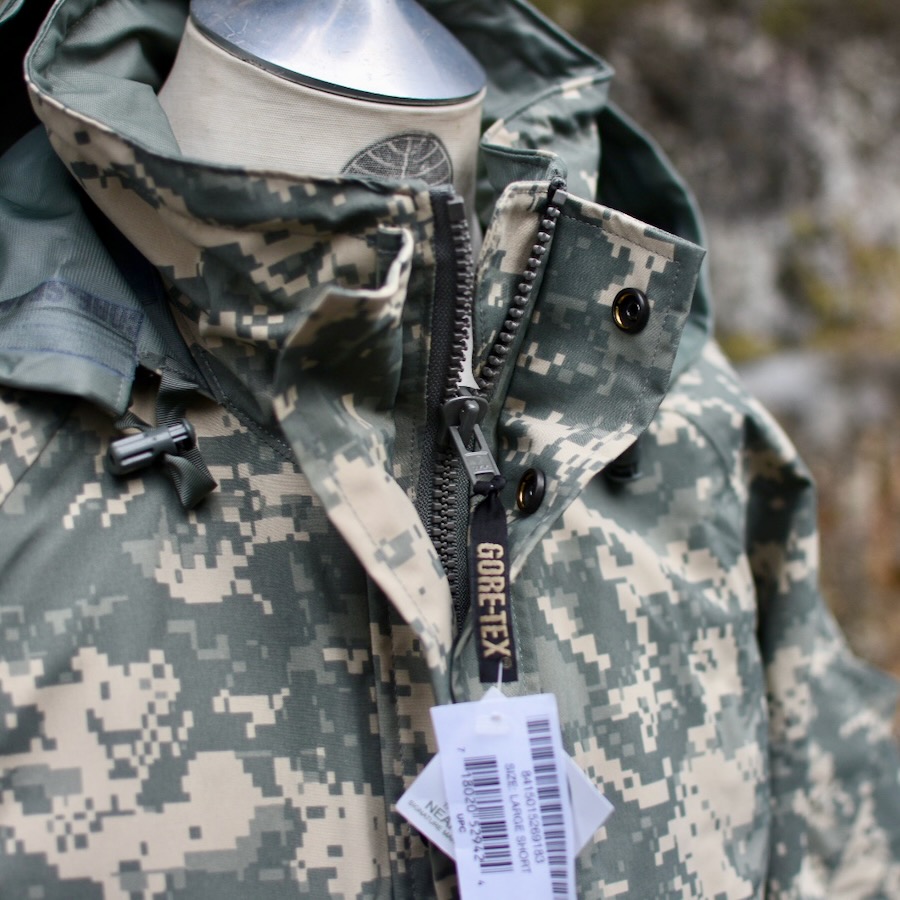 DEADSTOCK MILITARY 】米軍の寒冷地被服”U.S. ARMY GENⅡ ACU ECWCS
