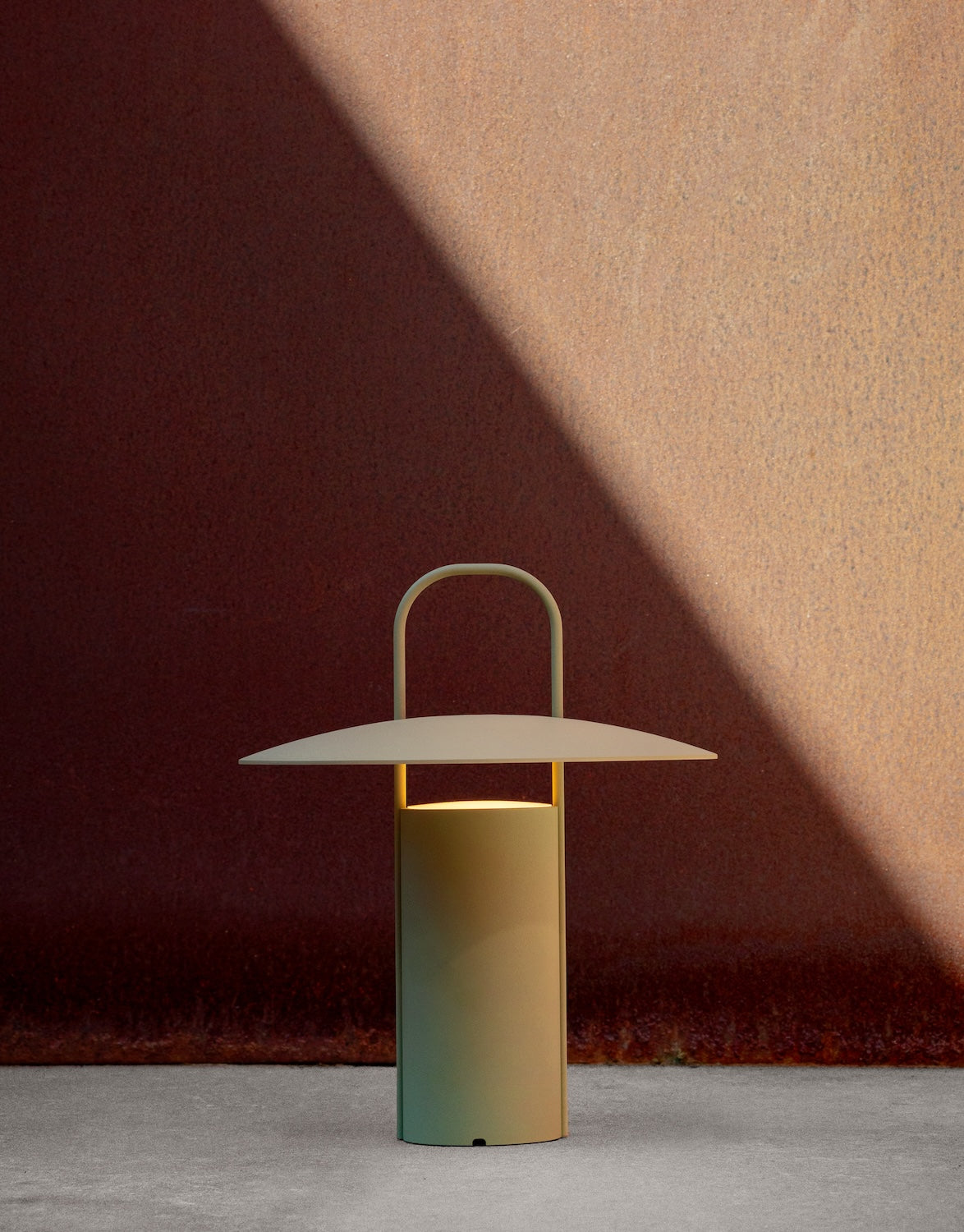 Ray Portable Table Lamp Black, Audo Copenhagen | The Loft – Enter