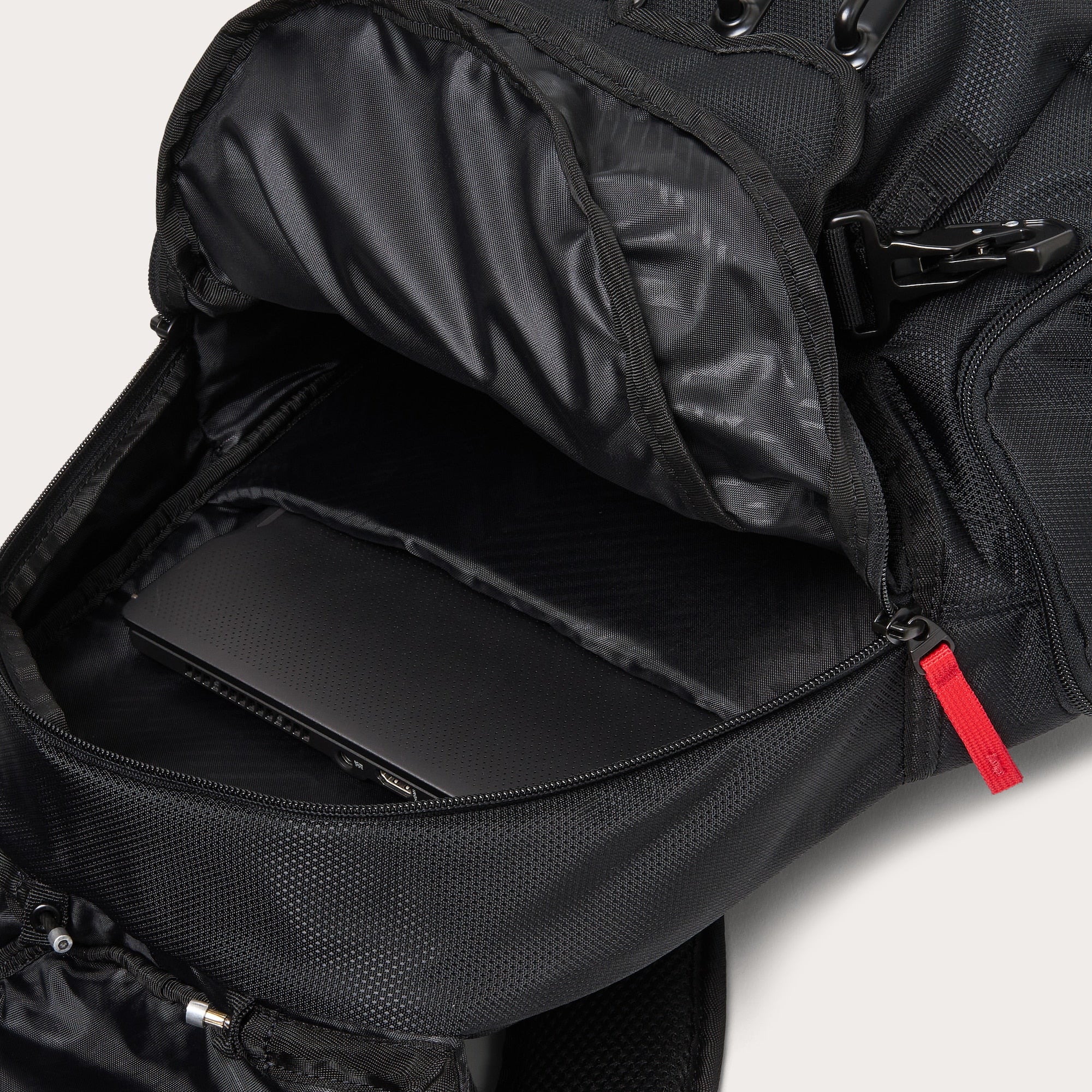 Oakley Bathroom Sink Rc Backpack – Ernie's Sports Experts