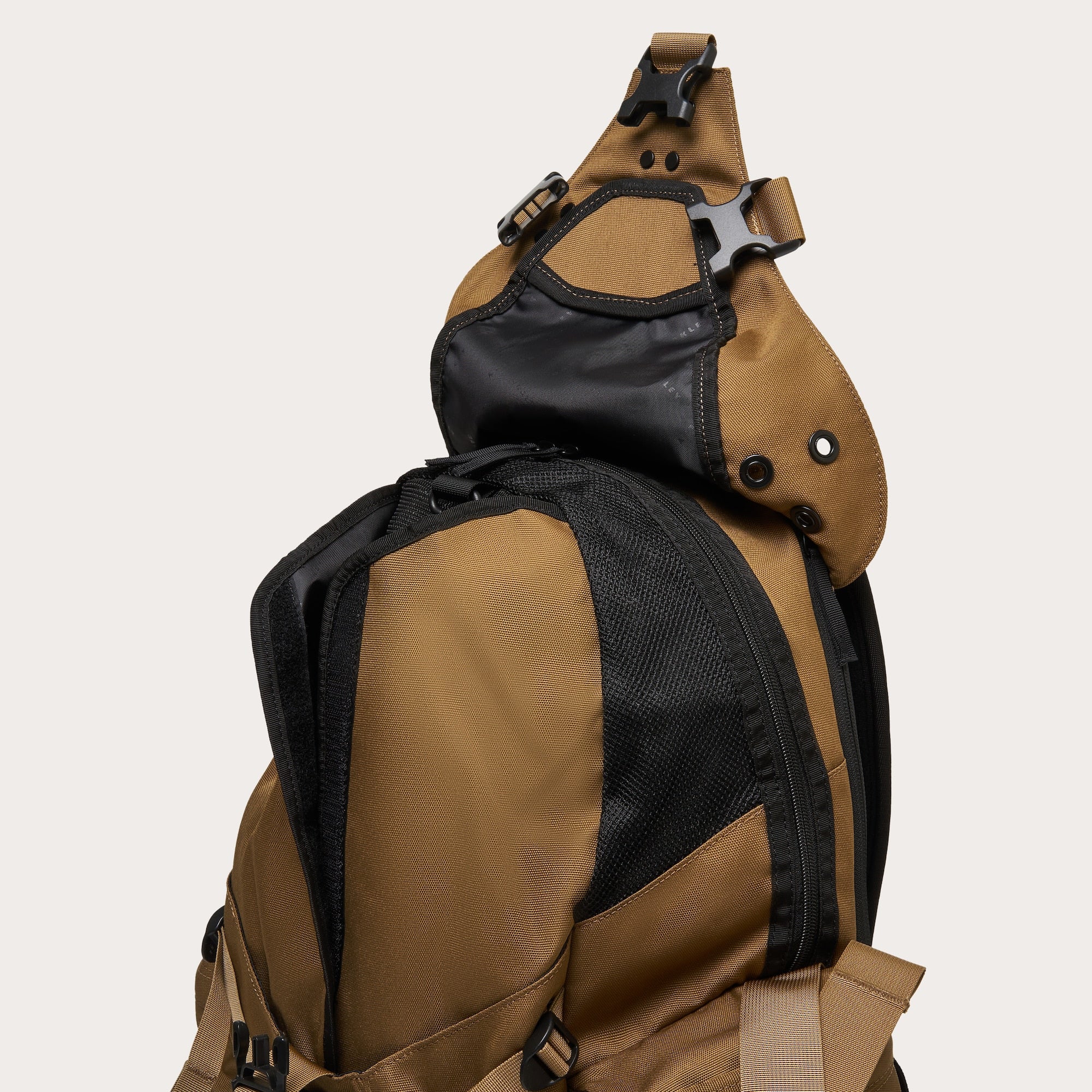Oakley Icon Rc Backpack – Ernie's Sports Experts