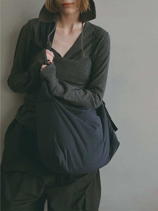 Marmot×ETRE TOKYO PERTEXパディングショルダーバック(F OFF WHITE