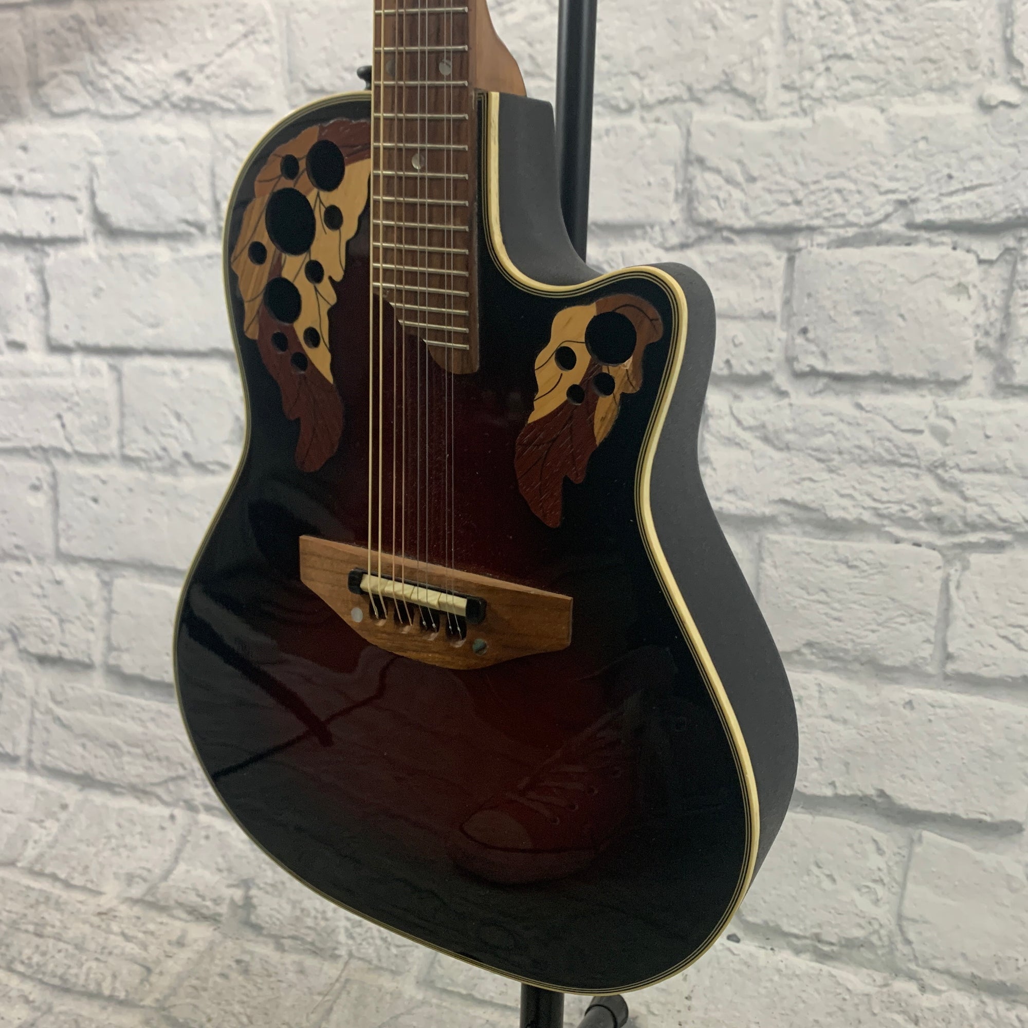 Ovation Celebrity MC-148 Mandolin w/ Hard Case - Evolution Music