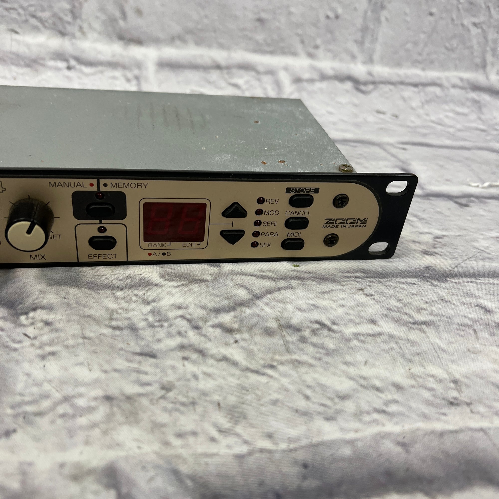 Zoom Studio 1204 Reverb Multieffects Rack Unit - Evolution Music