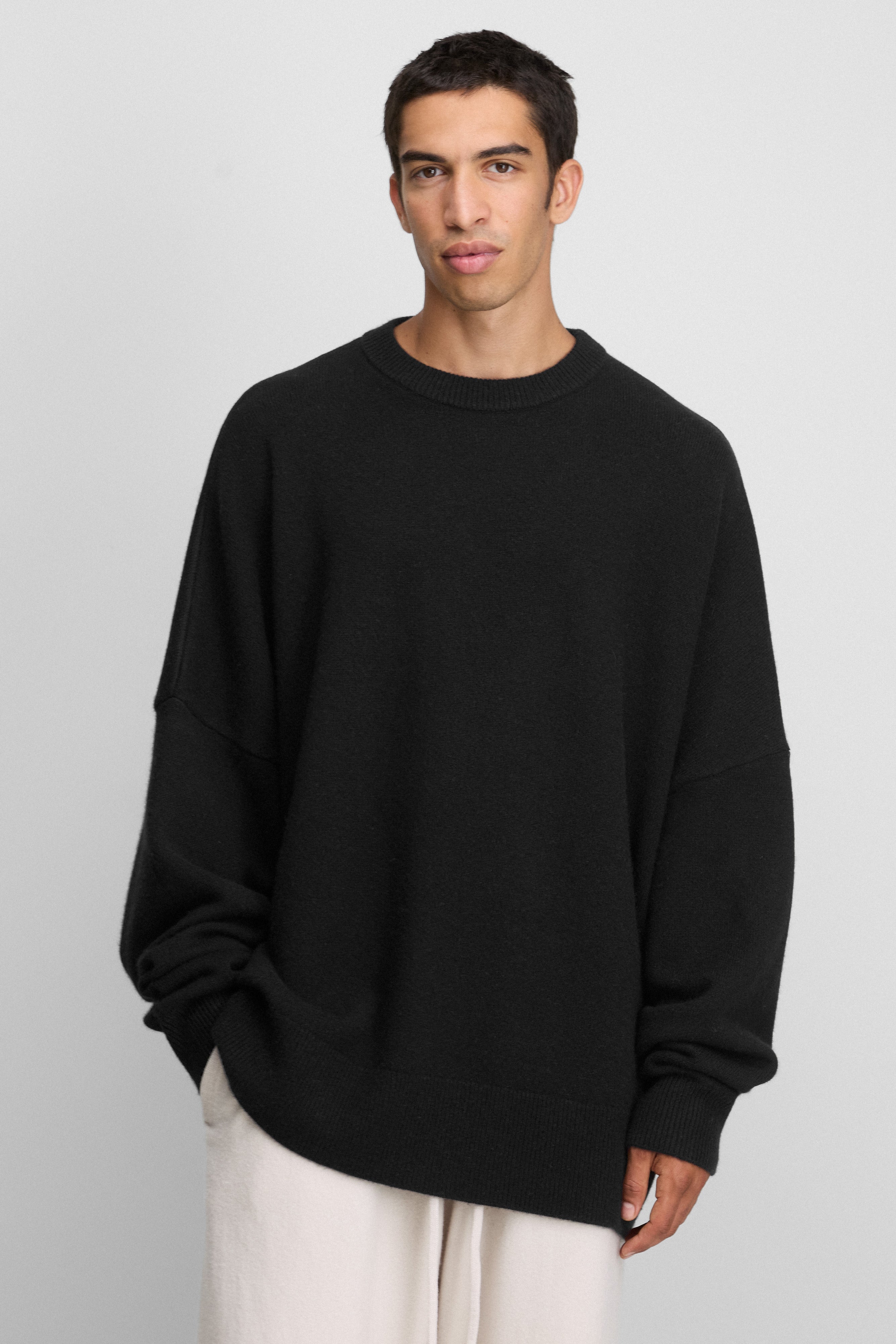 extreme cashmere oversized sweater – n458 mina – extreme cashmere x