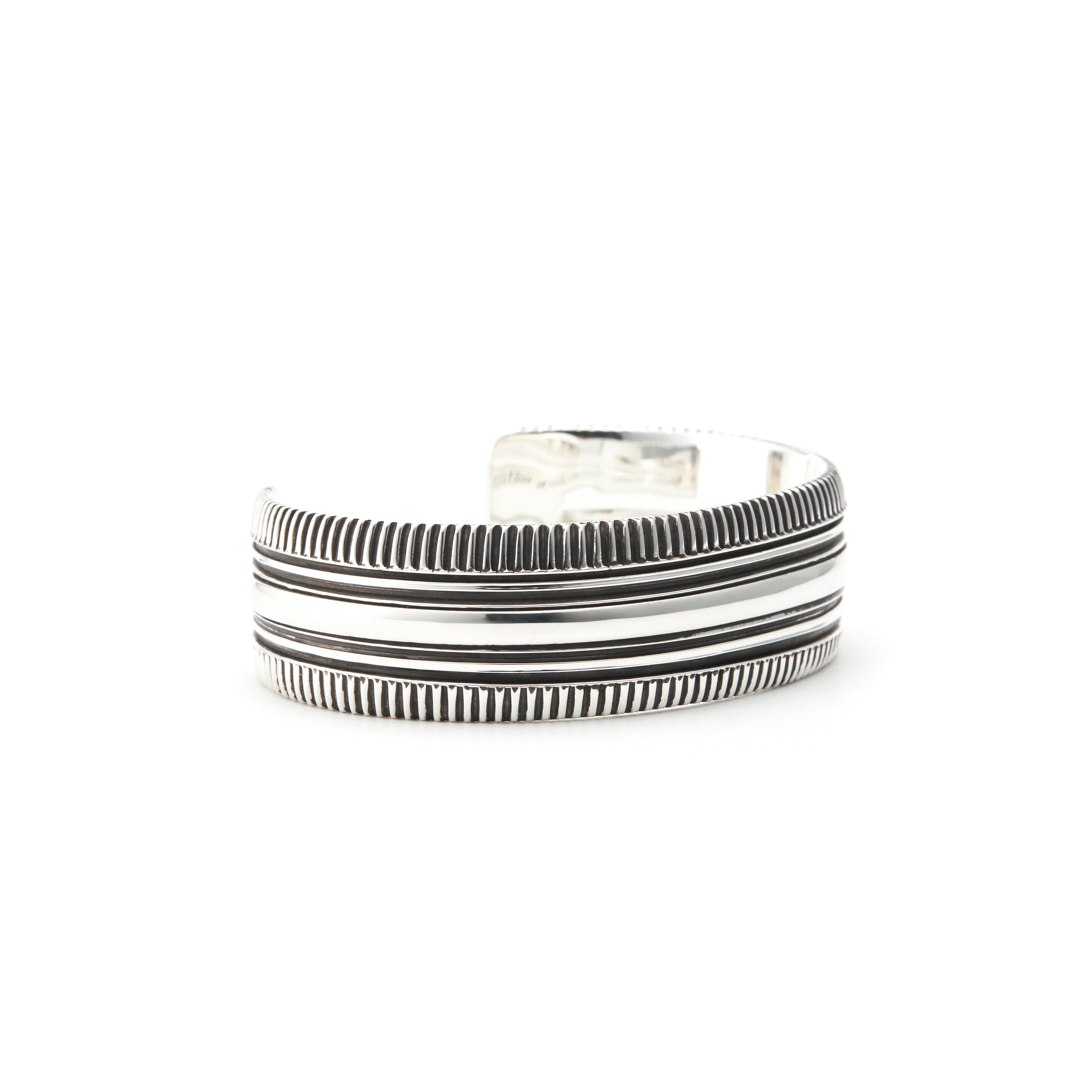 FANTASTIC MAN BANGLE 139