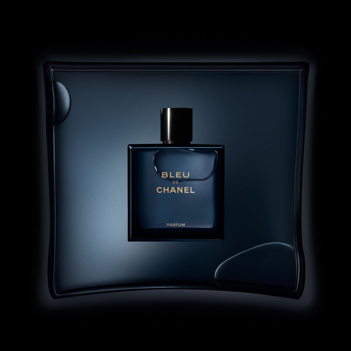 chanel_bleu_parfum_001.jpg