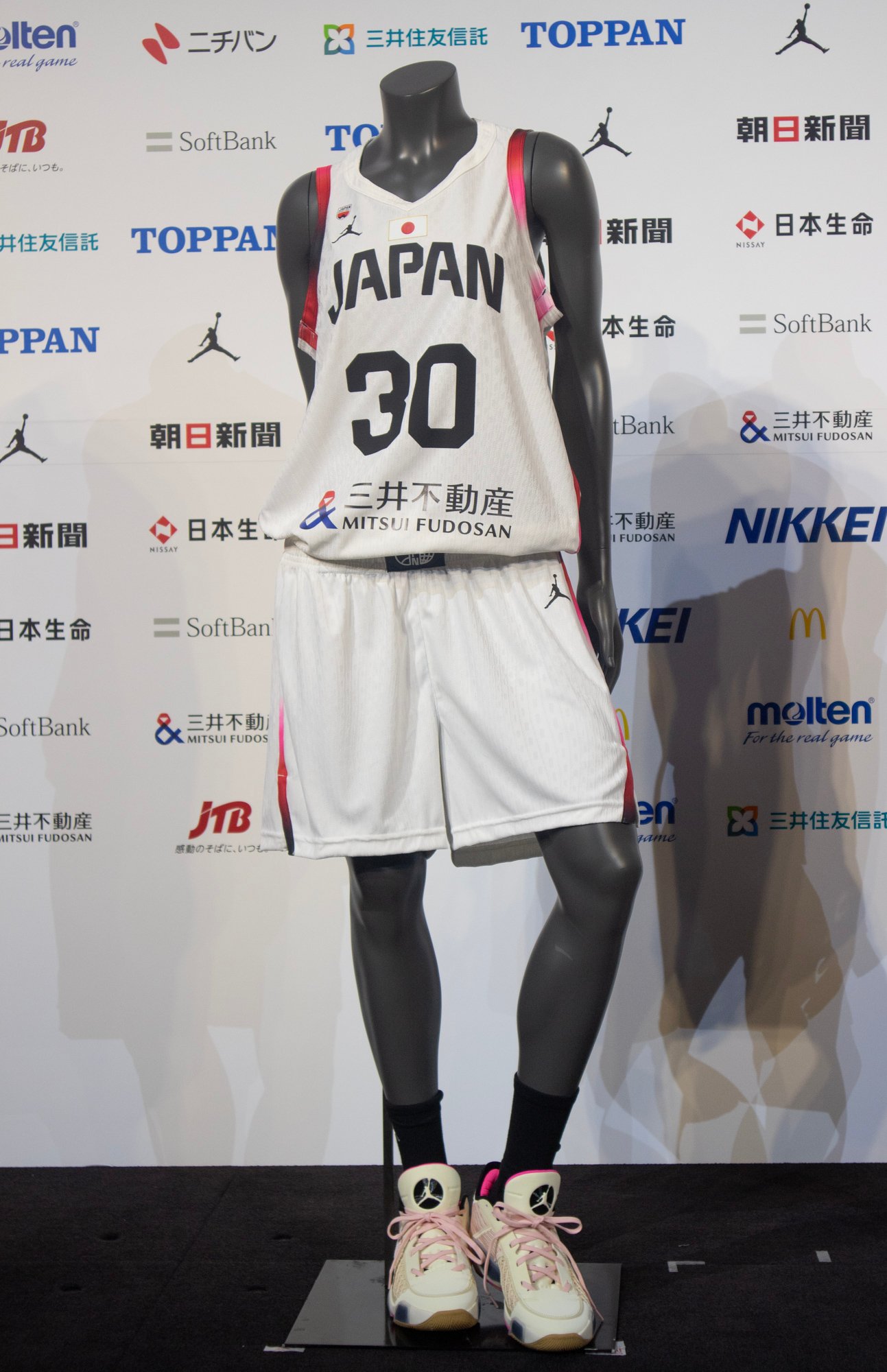 新しい時代の幕開け」 ジョーダン ブランドがバスケ日本代表の新