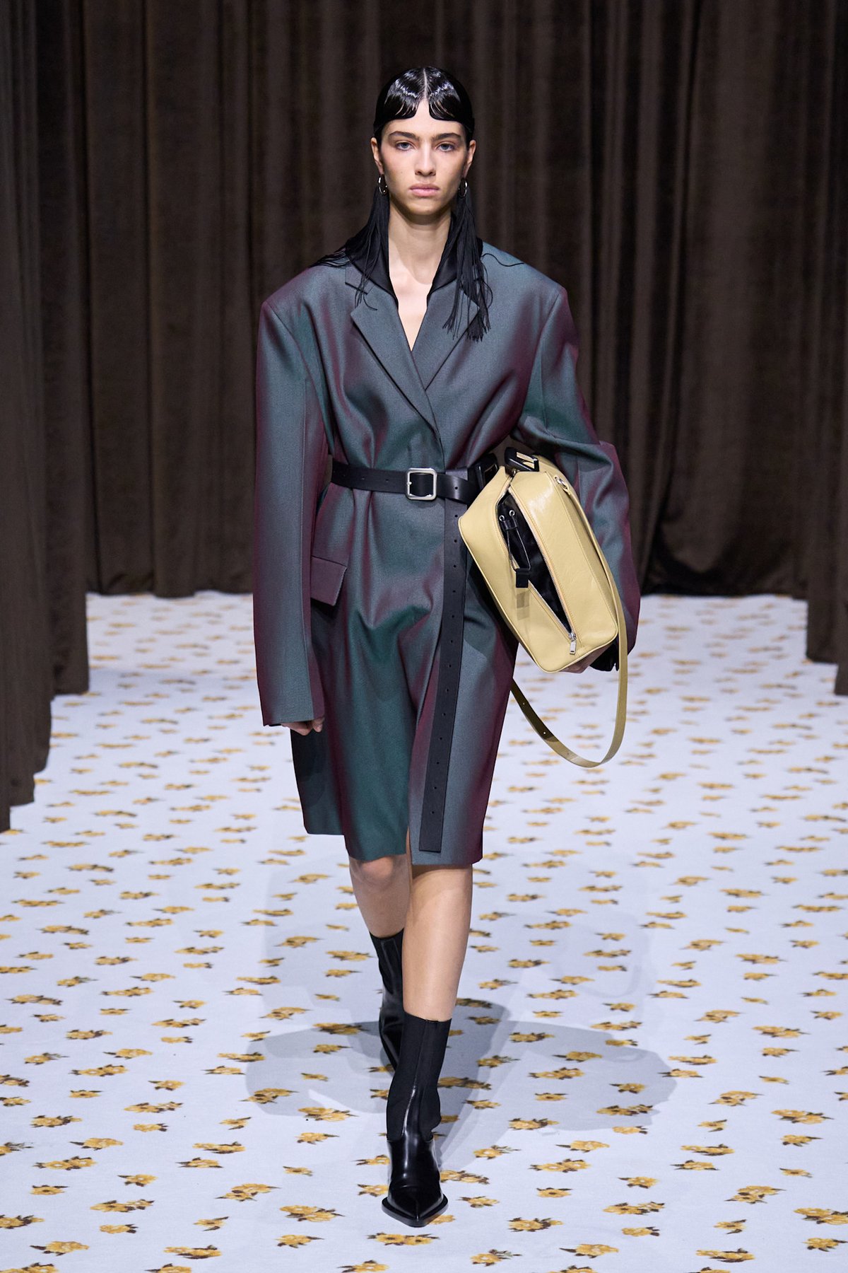 JIL SANDER 2025年春夏コレクション | ミラノ | 画像71枚 - FASHIONSNAP