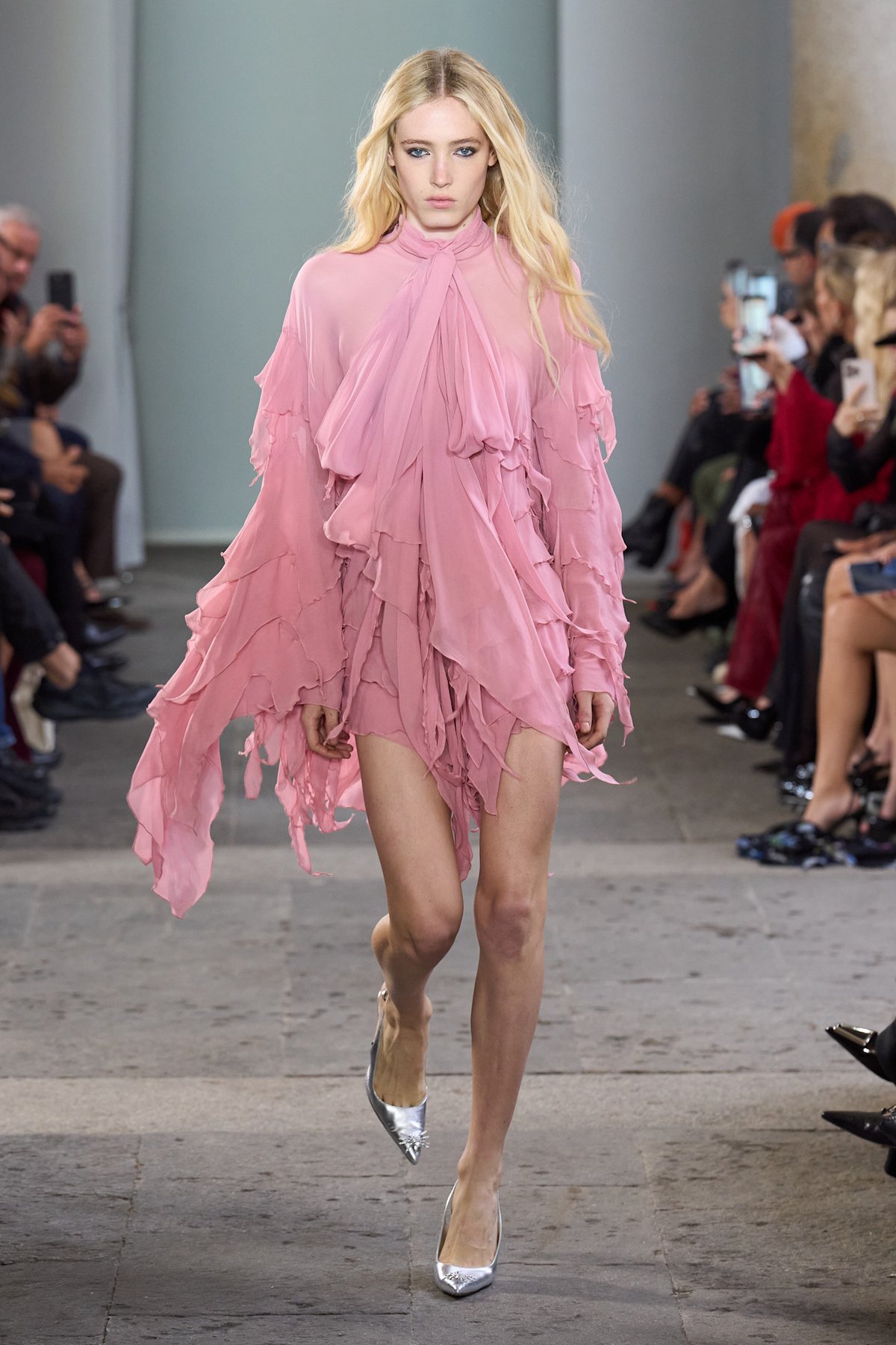 Blumarine 2026年春夏コレクション | ミラノ | 画像48枚 - FASHIONSNAP