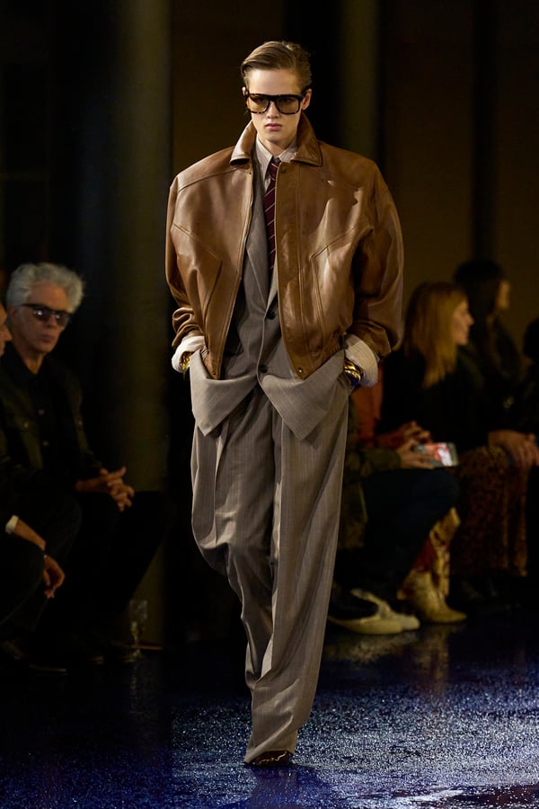 SAINT LAURENT -Women's- 2025年春夏コレクション | パリ | 画像50枚