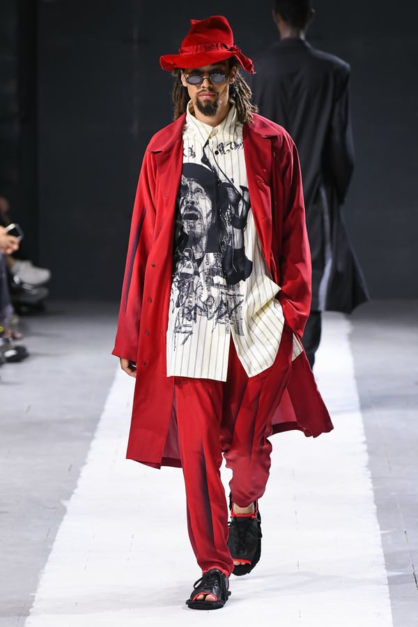 Yohji Yamamoto POUR HOMME 2024年春夏コレクション | パリ | 画像105