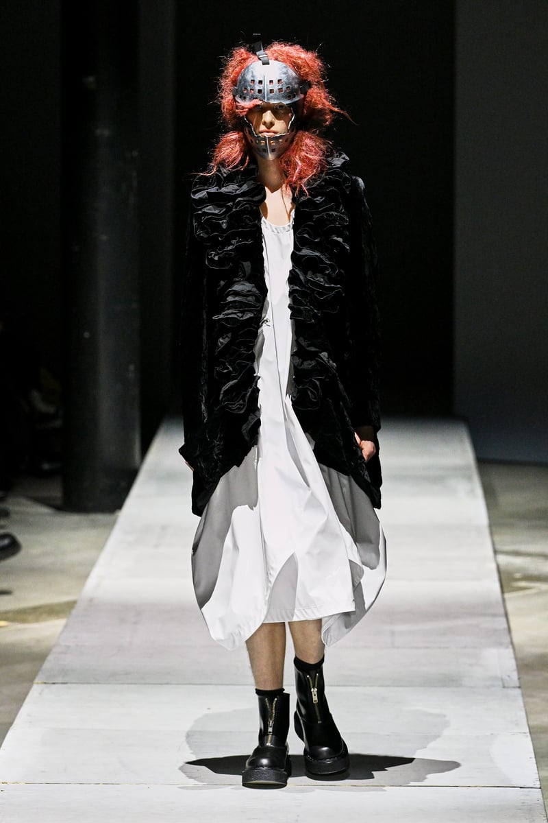COMME des GARÇONS HOMME PLUS 2026年秋冬コレクション | パリ | 画像
