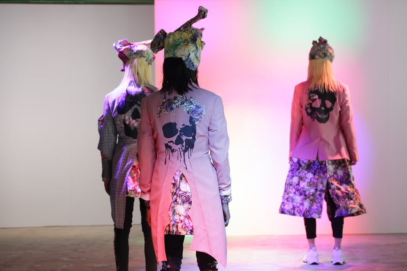 COMME des GARÇONS HOMME PLUS 2022年春夏コレクション | 東京 | 画像