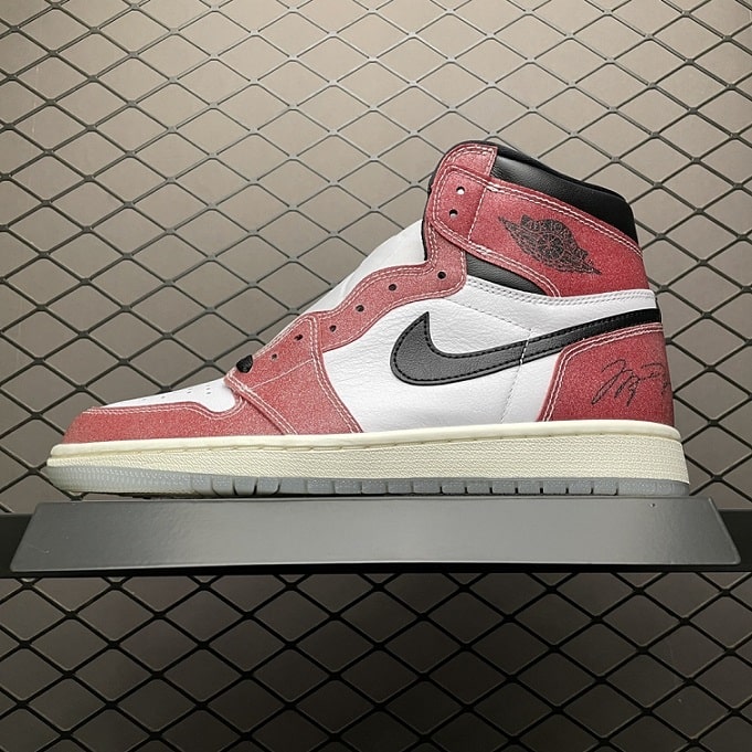 Air Jordan 1 Retro High Trophy Room Chicago | Football Soccer Pro