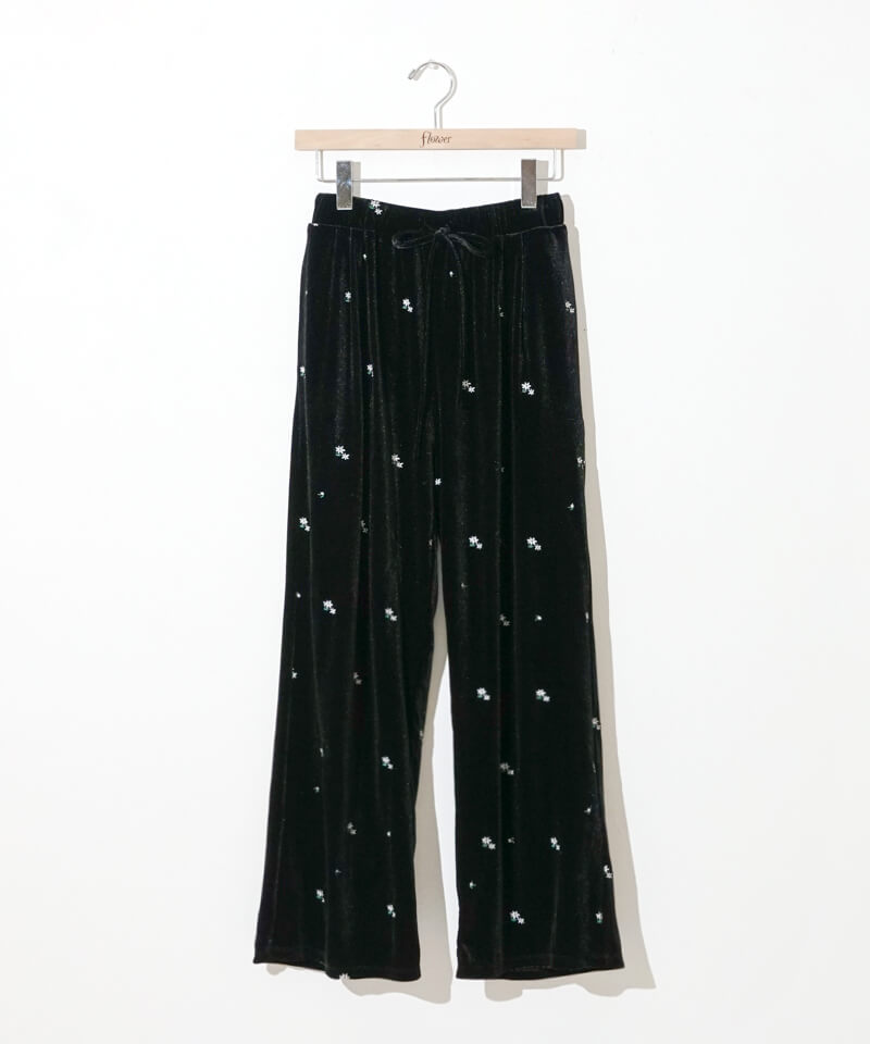 40%OFF】velour embroidery pants～ﾍﾞﾛｱｴﾝﾌﾞﾛｲﾀﾞﾘｰﾊﾟﾝﾂ | flower