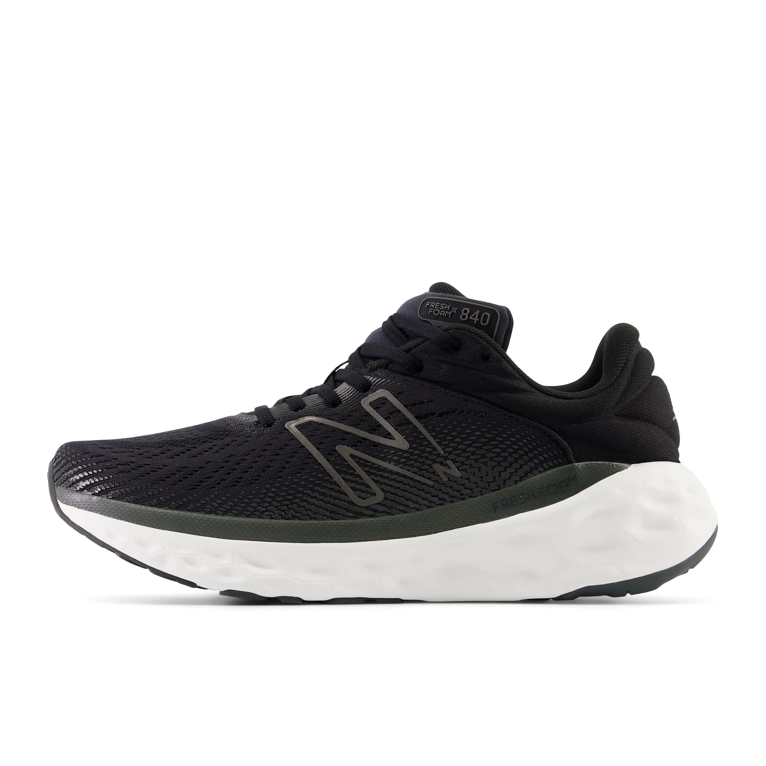 M New Balance M840FLK – Frontrunners Footwear