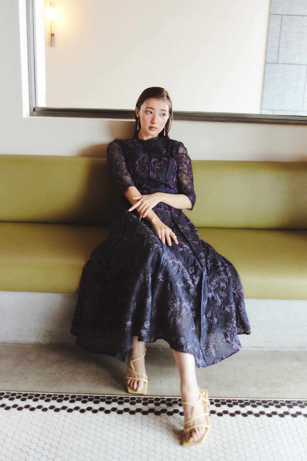 特別な日に、特別な一枚を 〝私らしいDRESS〟｜FRAY I.D(フレイ