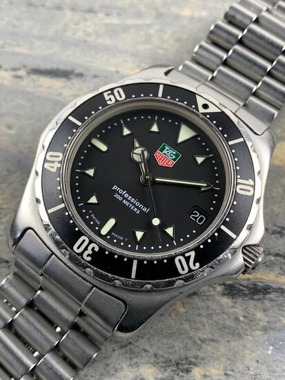 TAG Heuer - Professional 2000 Series - 
