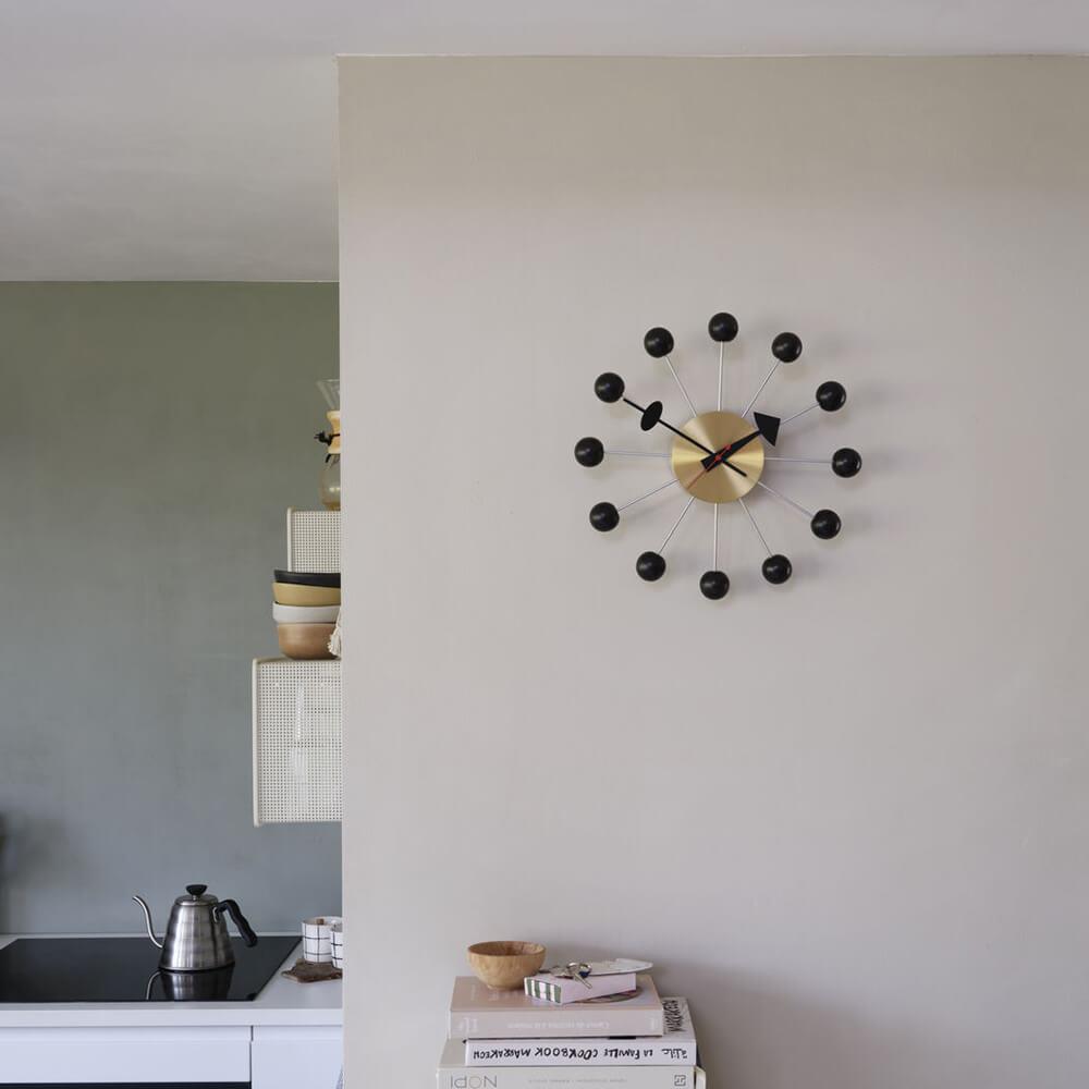 Vitra Ball Clock ボール クロック掛け時計 ブラック チェリー の通販