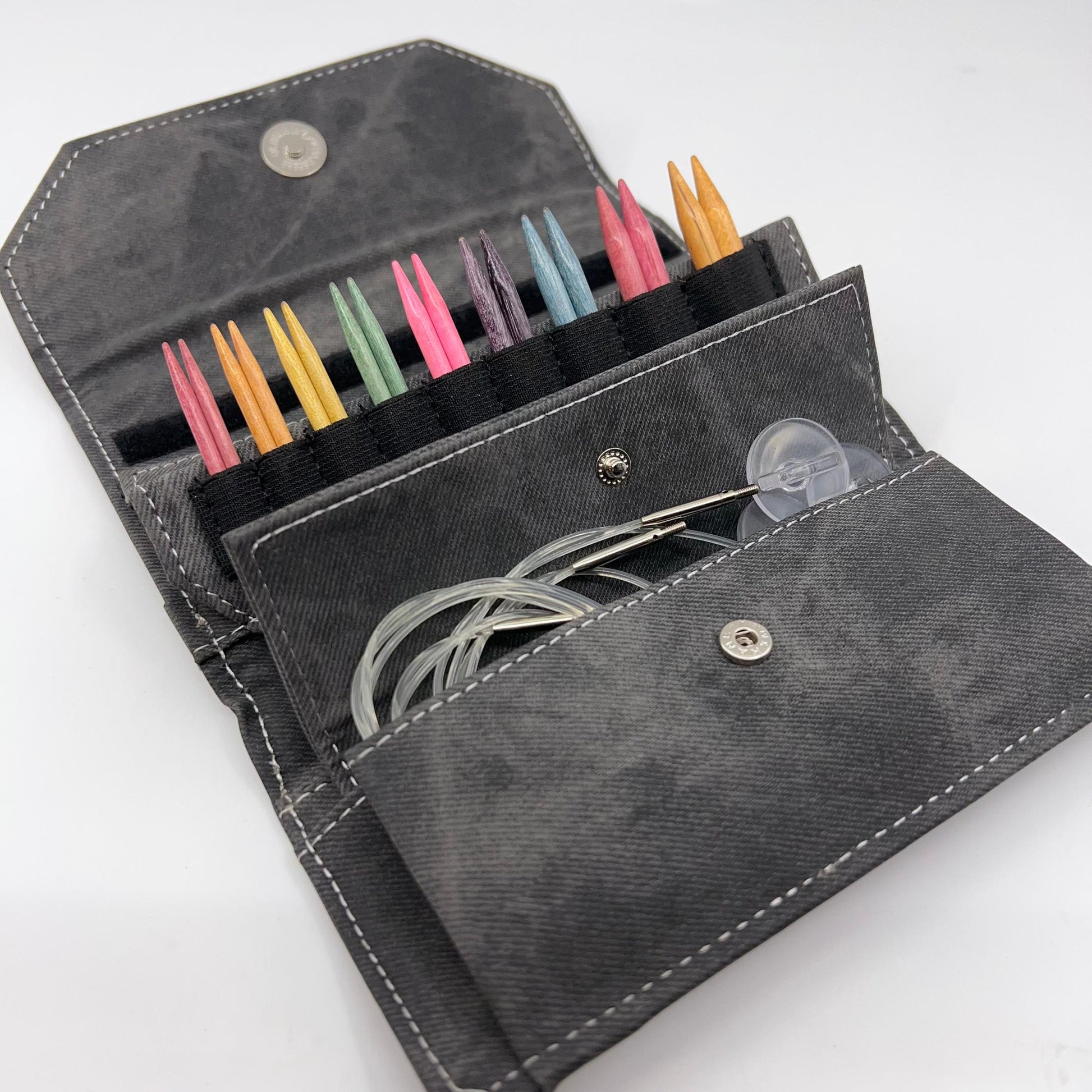 Colour 3.5” Knitting Needle Set – gather here online