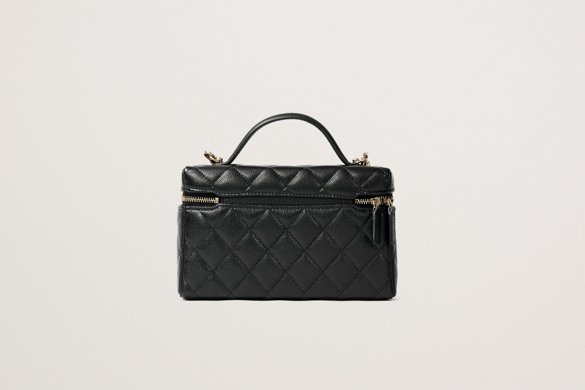 CHANEL マトラッセ スモールヴァニティケース – GINZA SATAKE