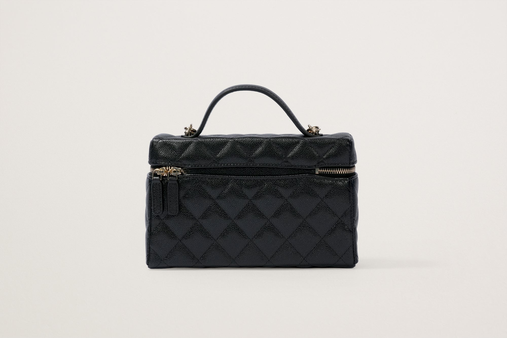 CHANEL マトラッセ スモールヴァニティケース – GINZA SATAKE