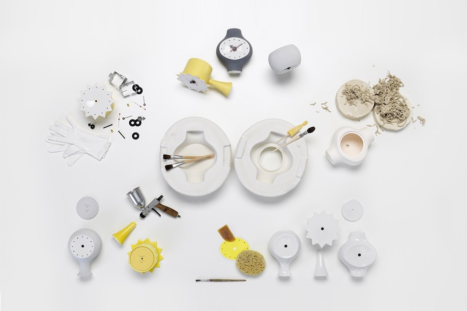 ジョージネルソンデザインの「Ceramic Clock Model 1（Light Grey/Blue）」