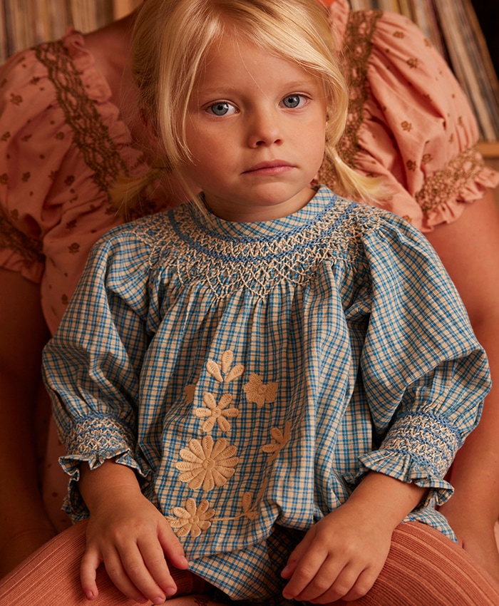Apolina キッズワンピース c*7様 apolina kids 刺繍 ワンピース c*7様
