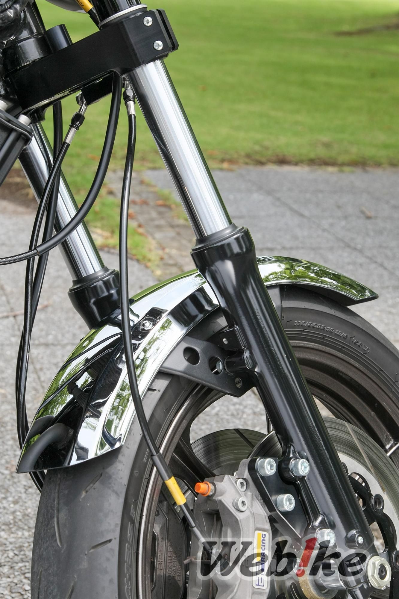 Emphasizes both High Power and Ease of Handling: Z750FX Custom