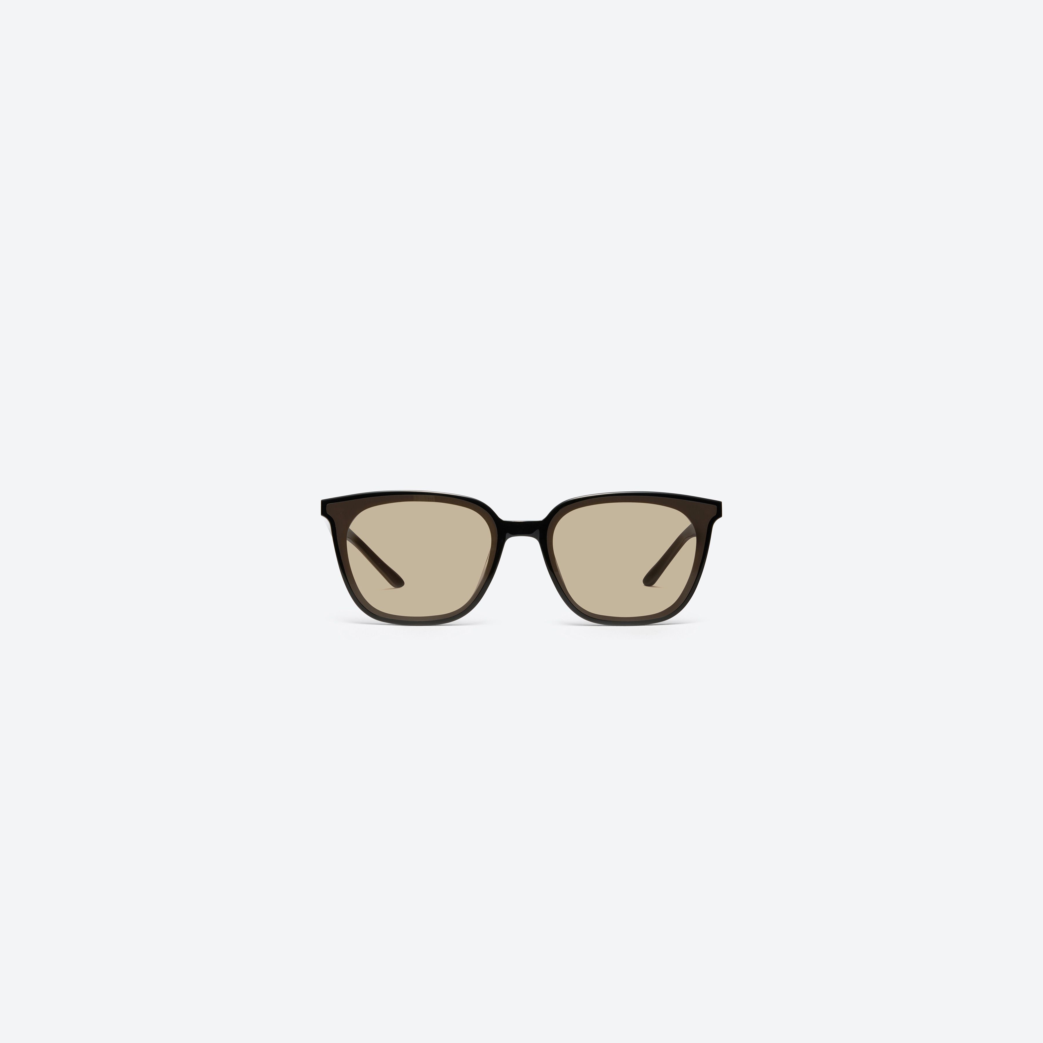 Lilit 01(K) | Gentle Monster INT Official Site