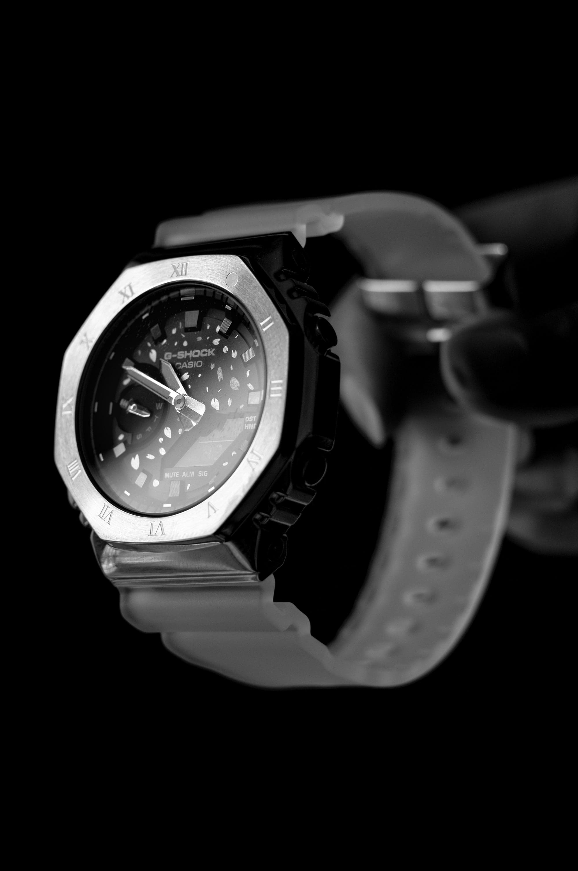ONE OK ROCK x G-SHOCK コラボレーションモデル | G-SHOCK 腕時計