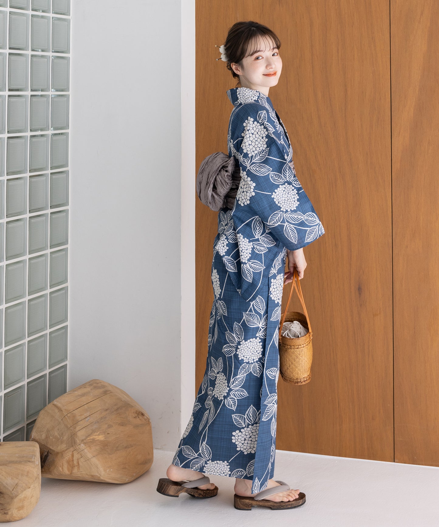 こだわり浴衣5点セット(浴衣/帯/下駄/腰紐/着付け冊子) 変わり織生地