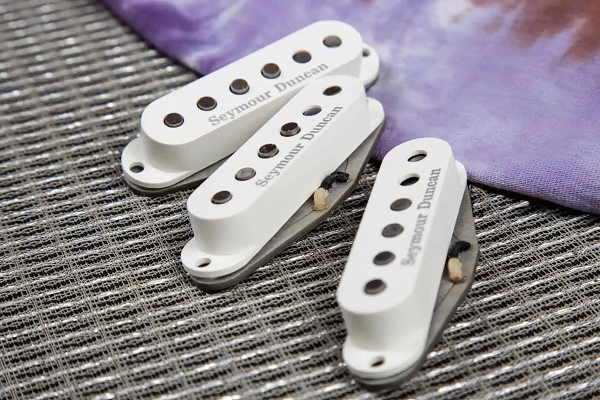 新製品】Seymour Duncan Psychedelic Strat レビュー！蘇る60年代後半