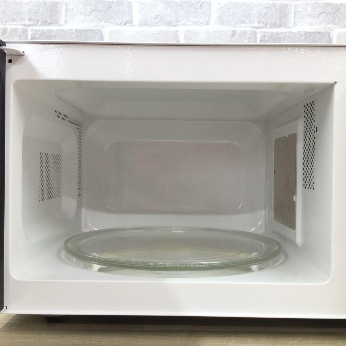 シャープ 電子レンジ 700W 20L 50hz 東日本専用 ホワイト RE-T3-W5