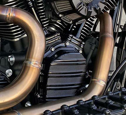 Cult Werk カーボン・カムカバー M8 ソフテイル、ツーリング、トライク