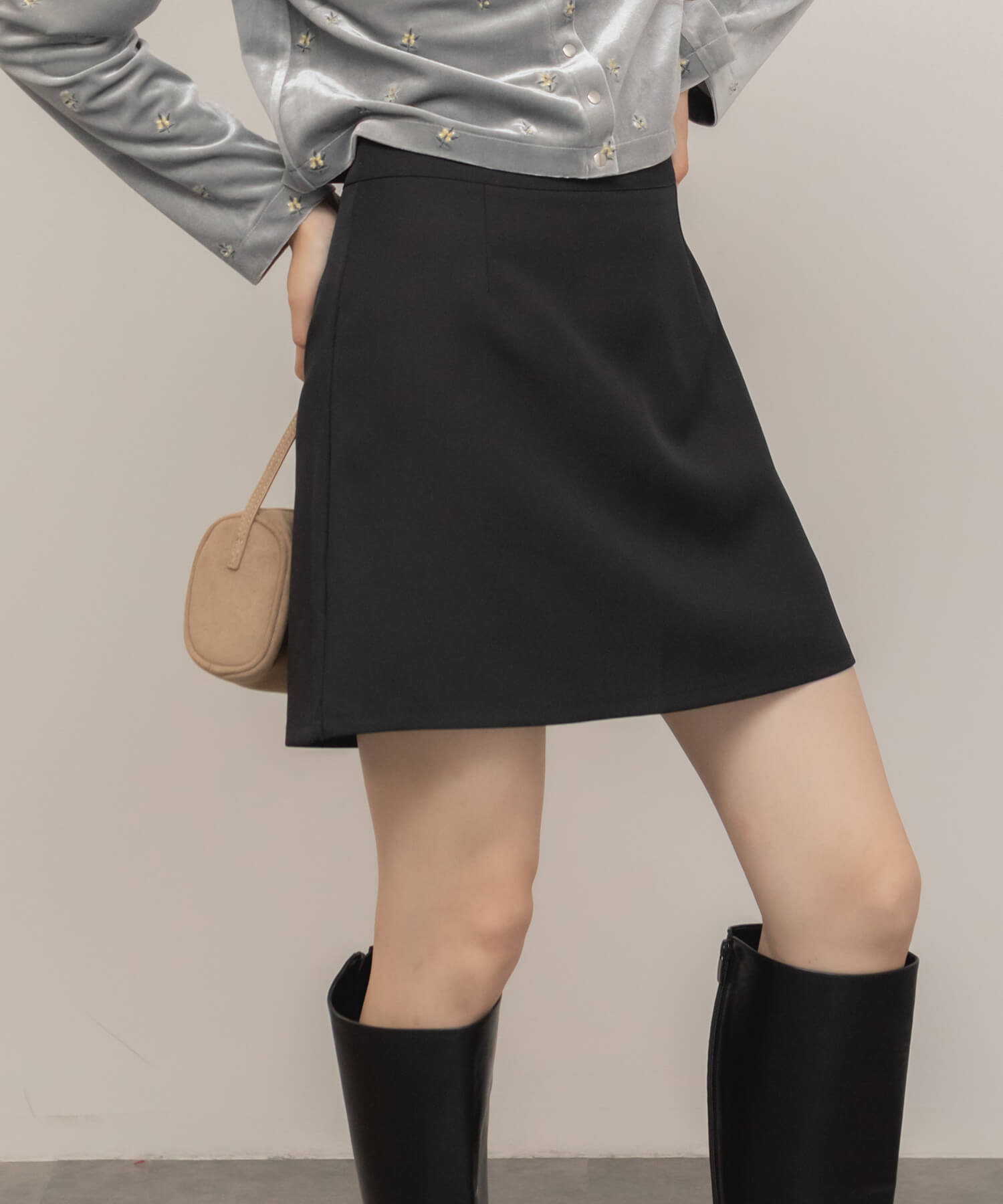 Trapezoid Mini Skirt | HEILIS