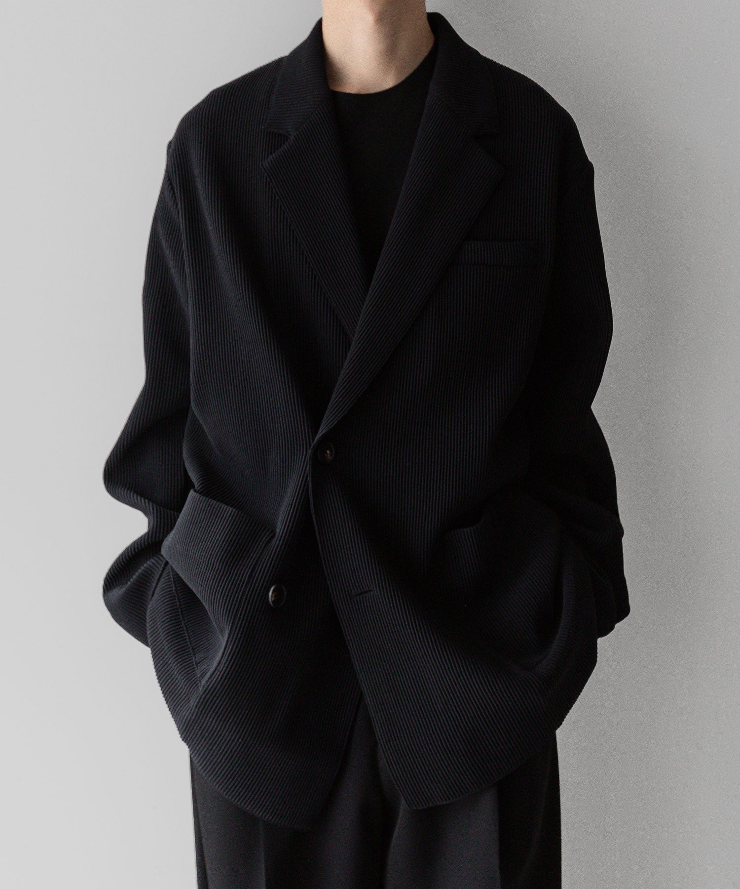 stein / シュタイン】OVERSIZED GRADATION PLEATS JACKET - BLACK