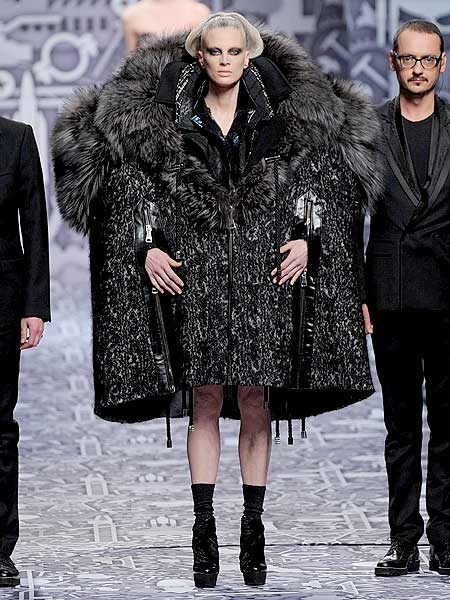 ソフィア・ココサラキ(SOPHIA KOKOSALAKI)コレクション一覧｜ELLE