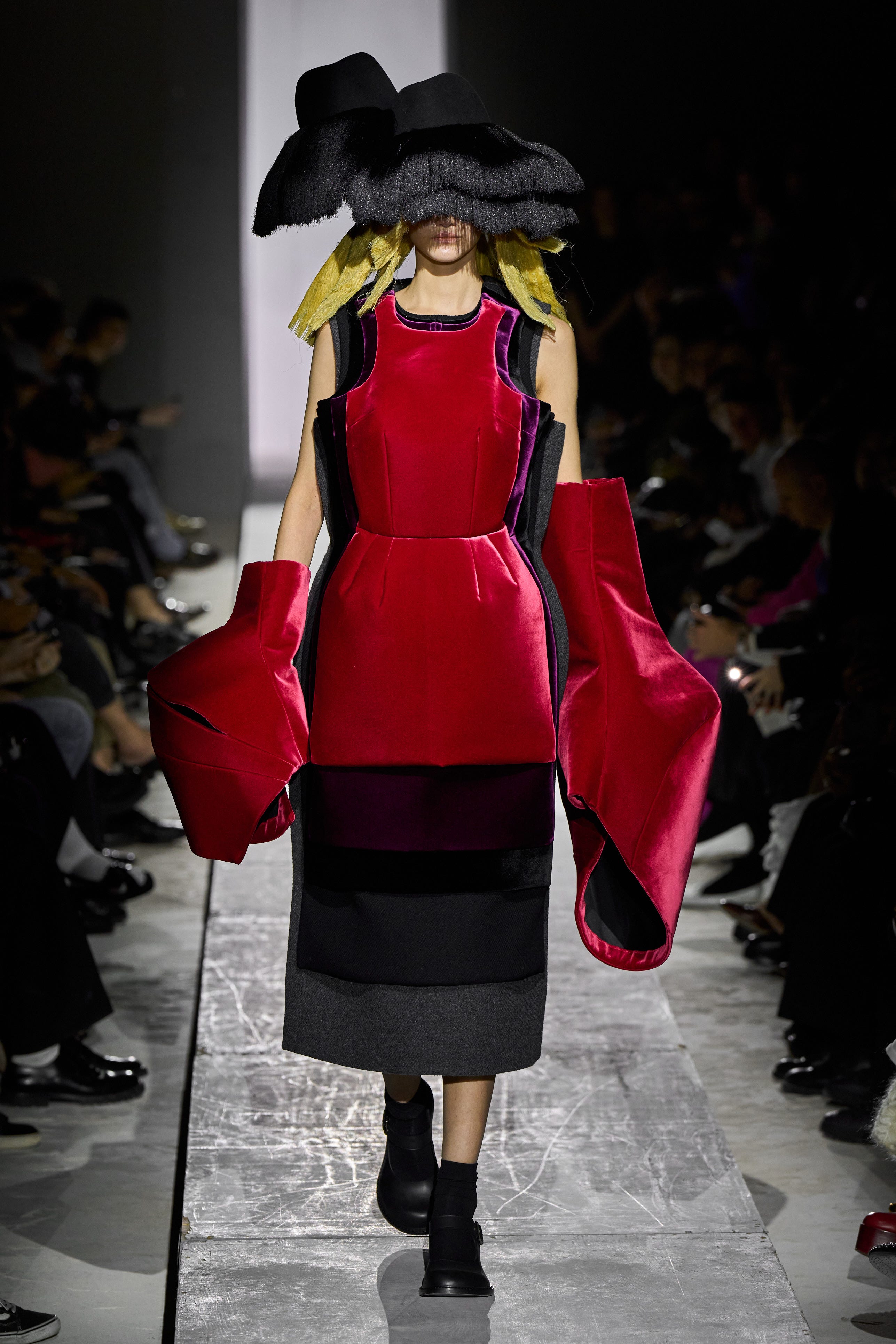 コム デ ギャルソン（COMME DES GARÇONS）2025-26秋冬コレクション