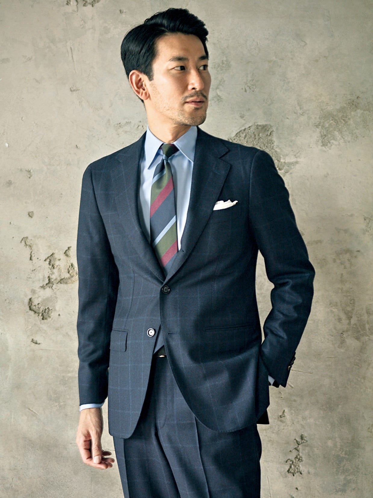 BEAMS F」のネイビースーツを徹底解剖
