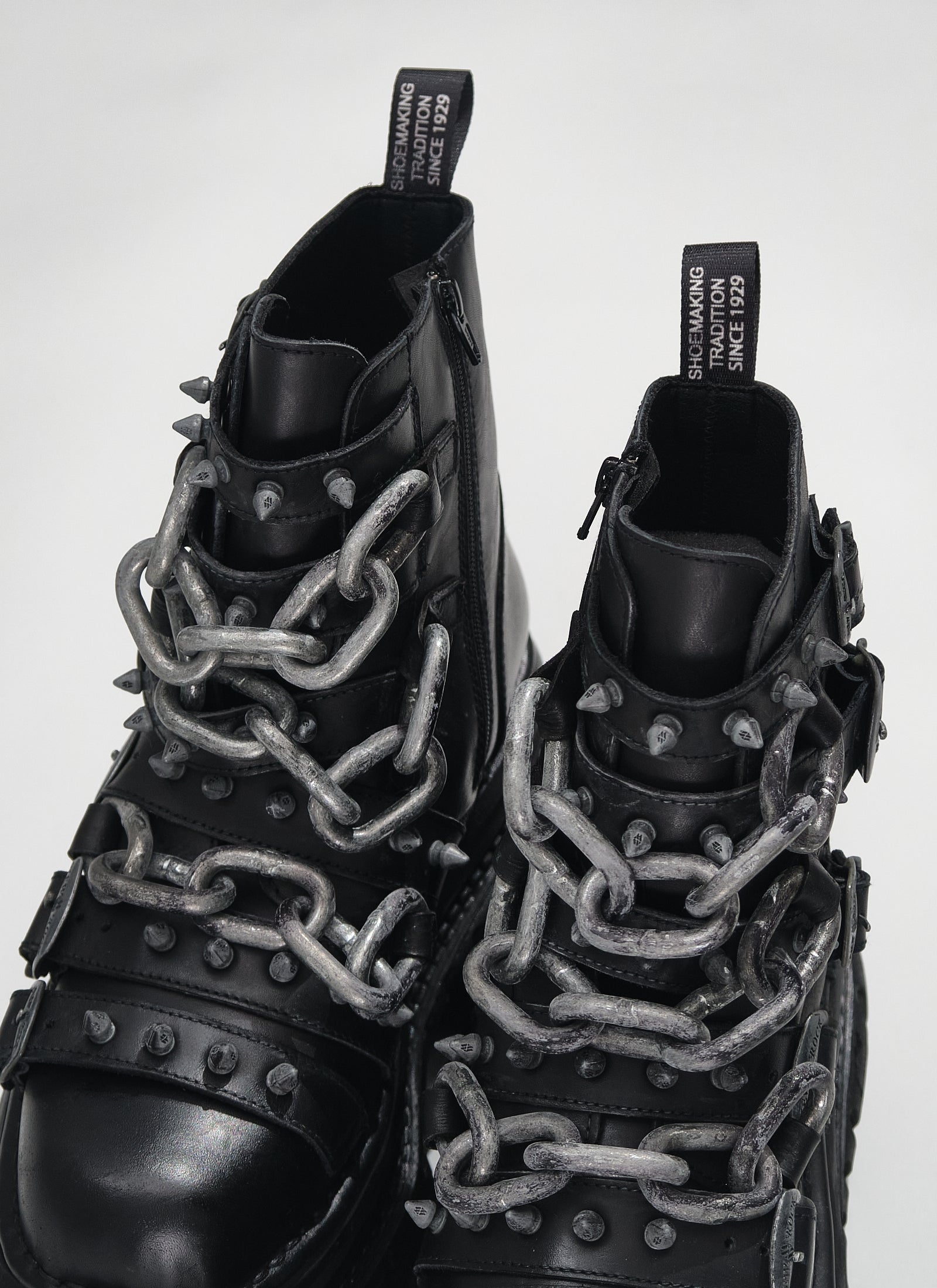 Newrock hiking boots – HITCHHIKER