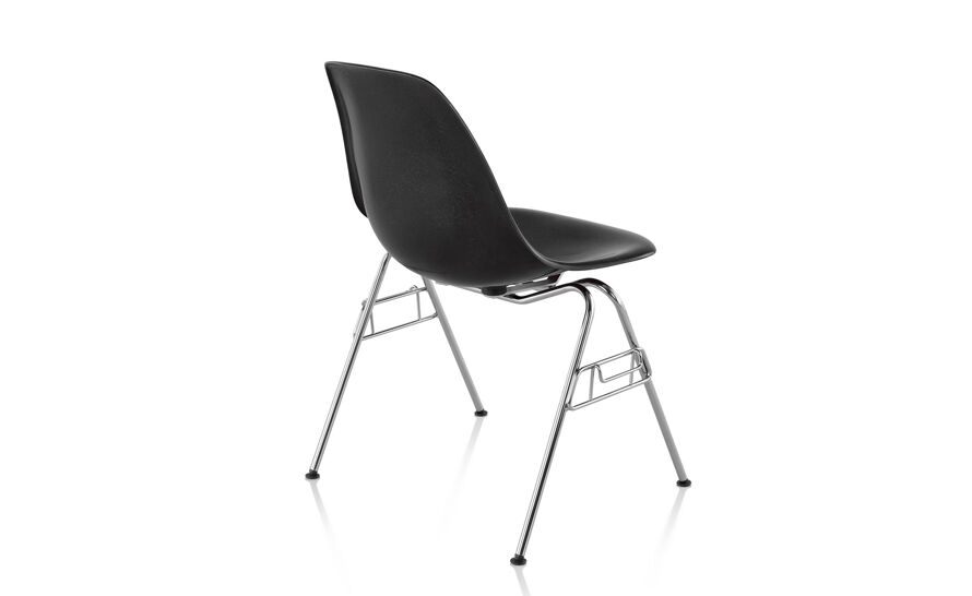 eames molded fiberglass side chair with stacking base | hive