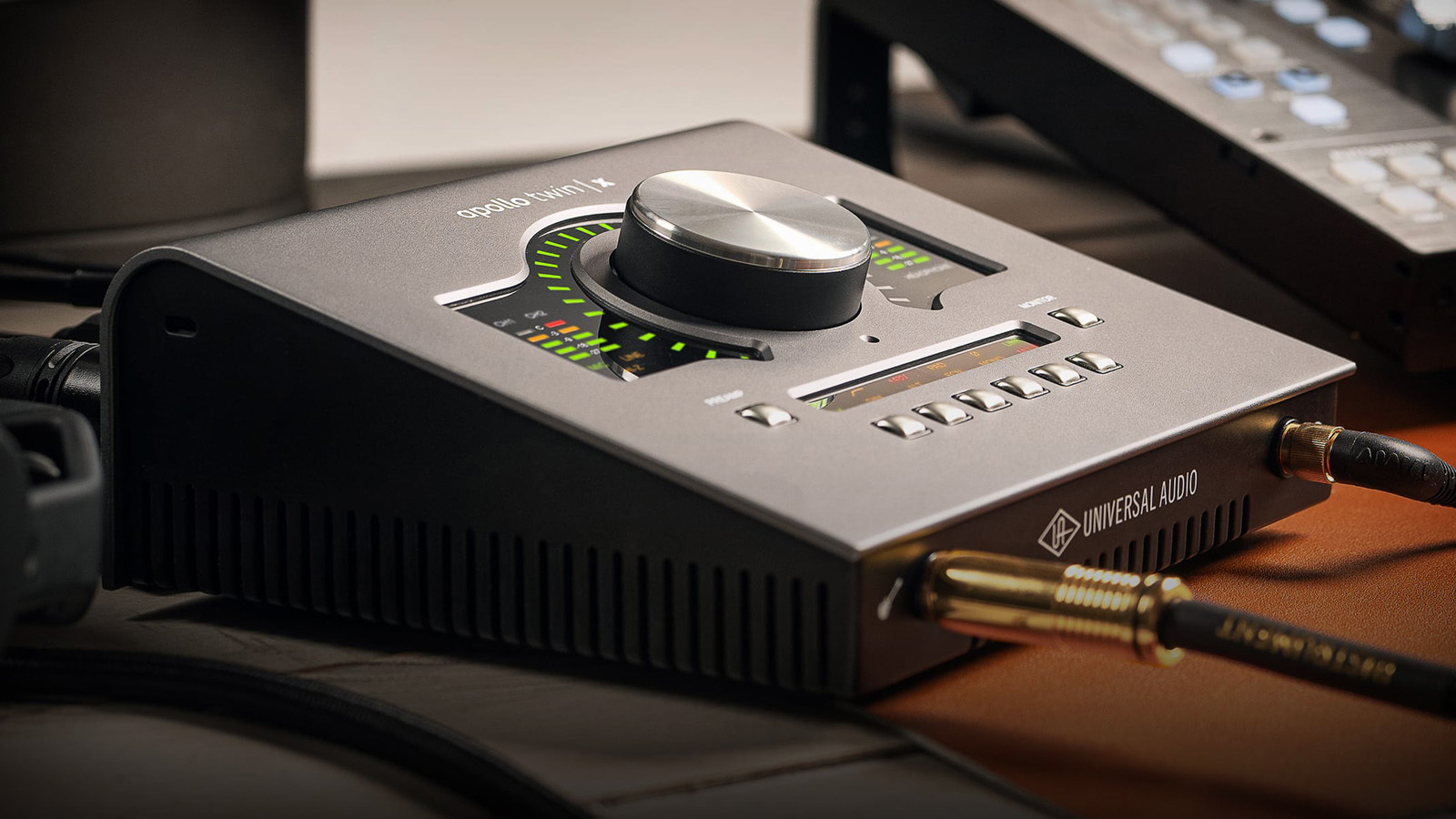 Heritage Edition | Apollo Twin X USB - Universal Audio | Hookup, Inc.