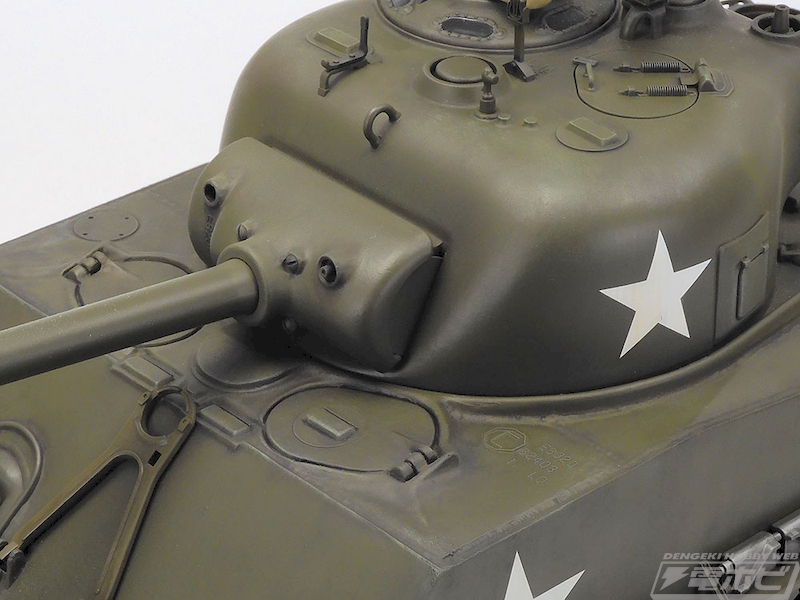 タミヤよりRCタンクの最新キット「1/16RC M4シャーマン（105mm榴弾砲