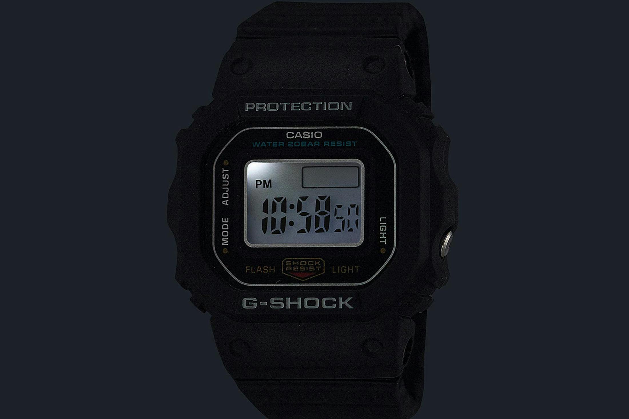 DWN-5600、リングサイズでの防水・耐衝撃構造を確立した歴代最小のG-SHOCK