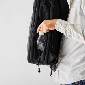 旅行も仕事も。圧縮リュック「One」｜洋服圧縮で大容量かつコンパクト