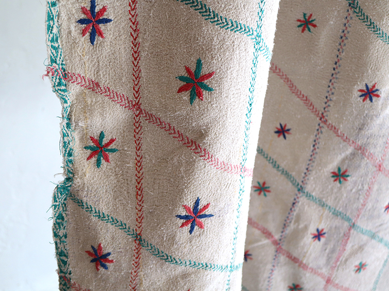 インド カンタ刺繍・パッチワーク/ラリーキルト 古布・ヴィンテージ